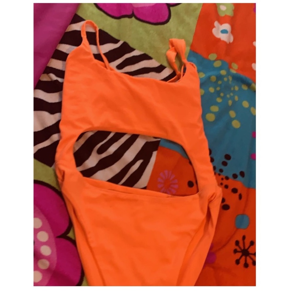*Orange Bathing Suit🧡 - Picture 2 of 4